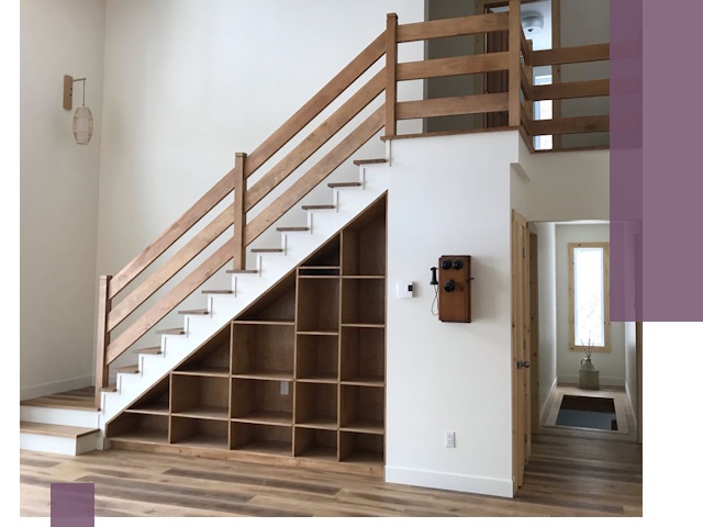 Монтаж деревянных лестниц под ключ в Соликамске, качественно и быстро