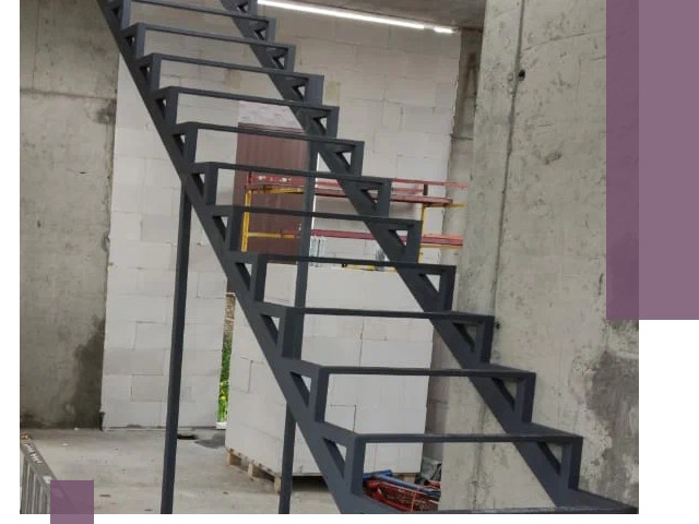 Демонтаж металлических лестниц в Соликамске быстро и безопасно