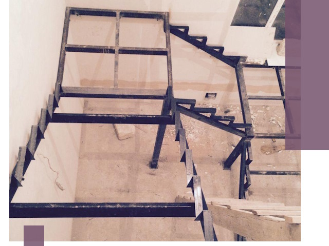 Монтаж лестниц на металлокаркасе в Соликамске быстро и качественно