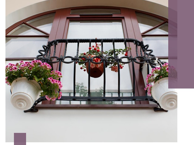 Изготовление и монтаж французских балконов в Соликамске