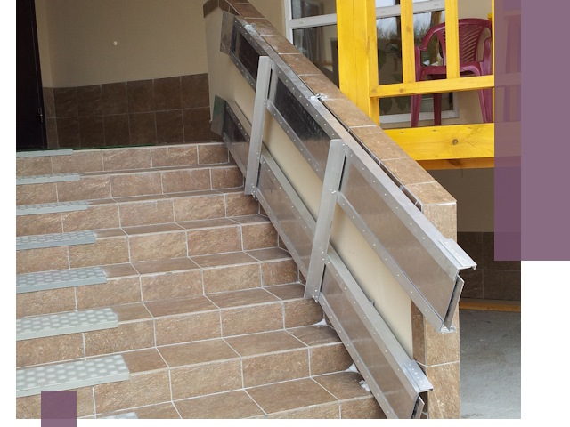 Откидные пандусы под ключ в Соликамске — монтаж и демонтаж