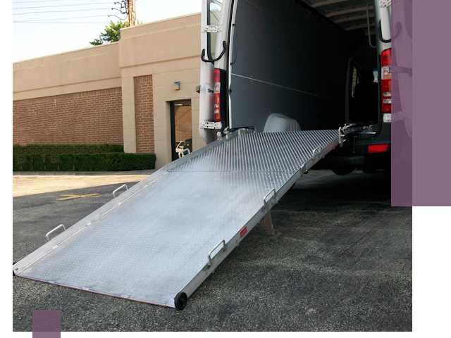 Мобильные пандусы в Соликамске — производство, монтаж и аренда