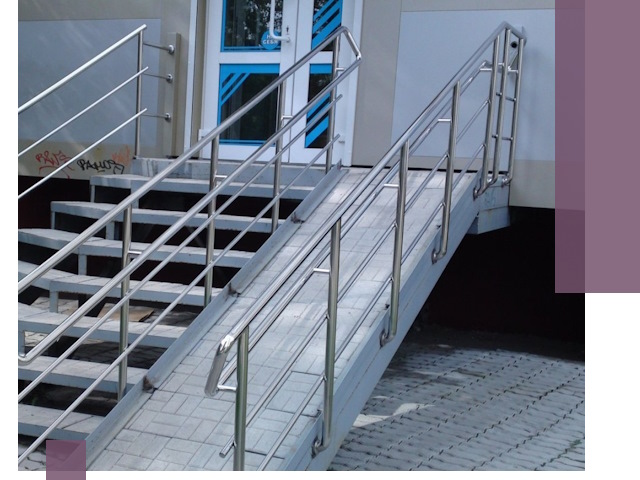 Пандус на крыльцо под ключ в Соликамске: монтаж и изготовление