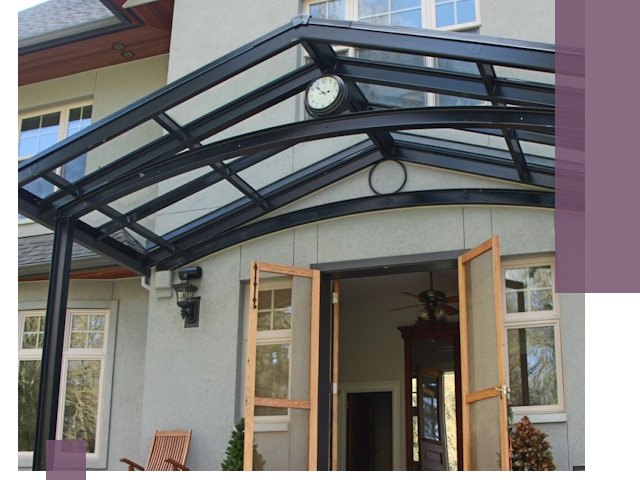 Изготовление и монтаж навесов и козырьков в Соликамске