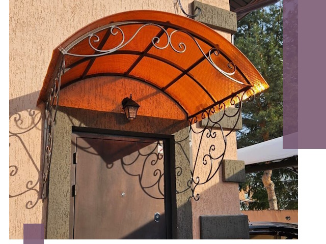 Демонтаж козырьков в Соликамске быстро и безопасно