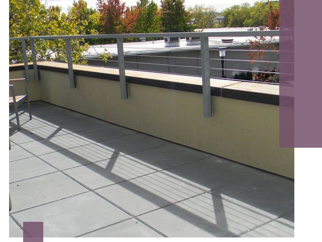 Металлические парапеты под ключ в Соликамске: монтаж и изготовление