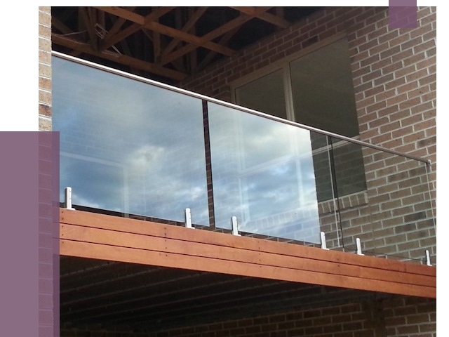 Стеклянные парапеты на крыше и террасе в Соликамске от 11593 руб. | ПРОЛЁТ-Слк