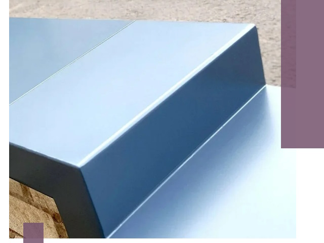 Крышки на парапет в Соликамске: изготовление и монтаж под ключ