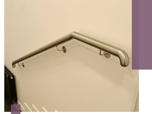 Изготовление пристенных поручней в Соликамске под ключ за сроки